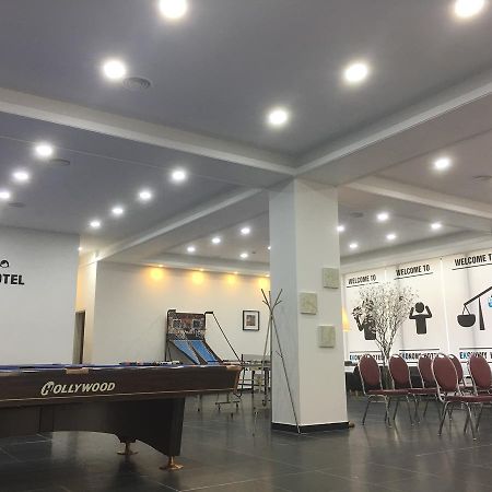 Ekonomy Hotel Jeongseon Exteriör bild